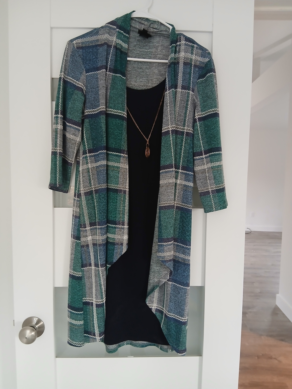 Enfocus Studio Green and Blue Plaid Open-Front Cardigan